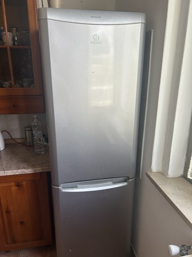 Frigorifero indesit - frigorifero,
